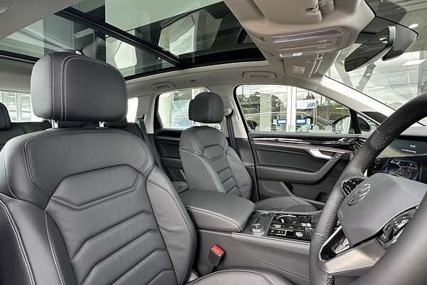 2024 Volkswagen Touareg 170TDI RC