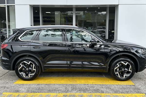 2024 Volkswagen Touareg 170TDI RC