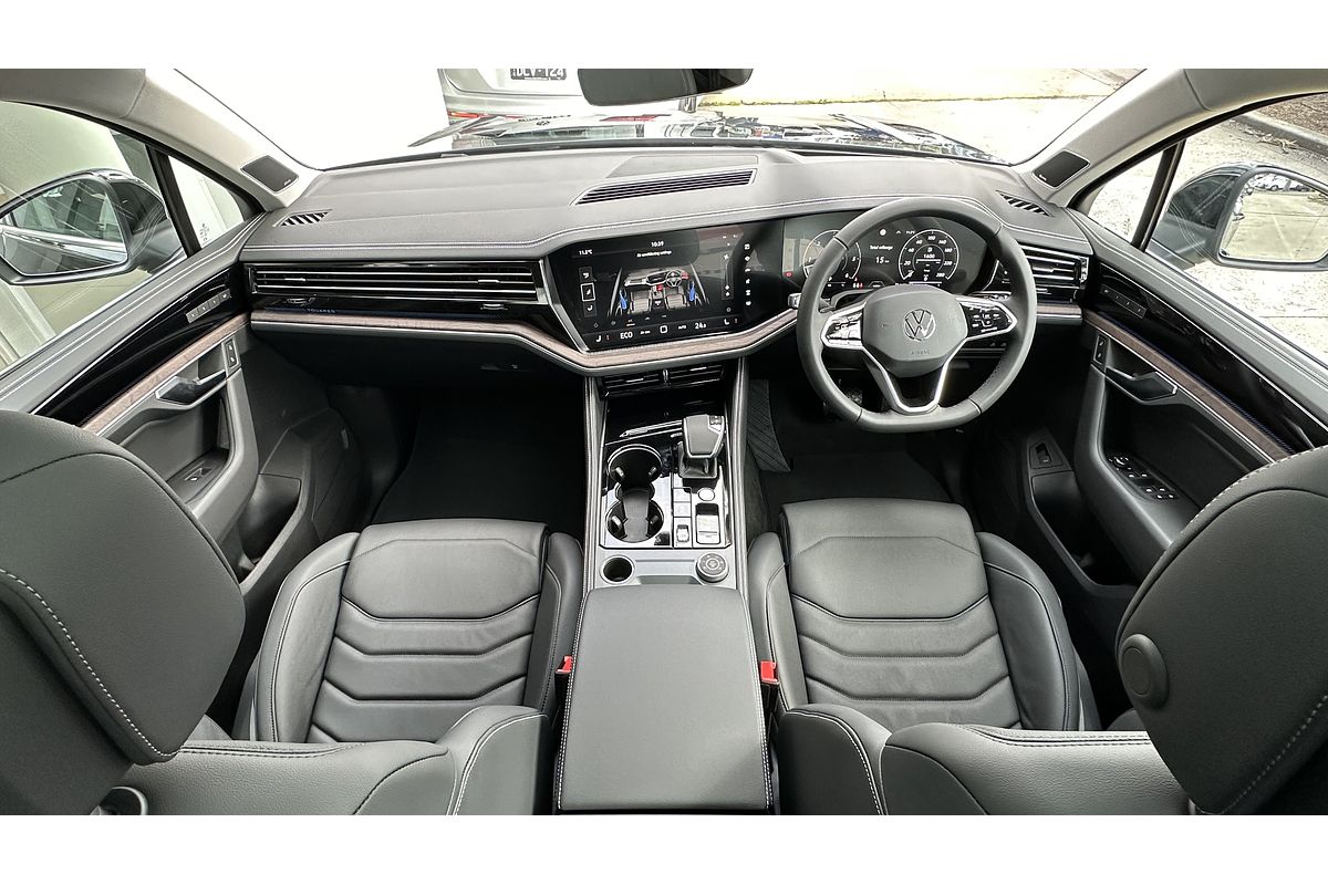 2024 Volkswagen Touareg 170TDI RC