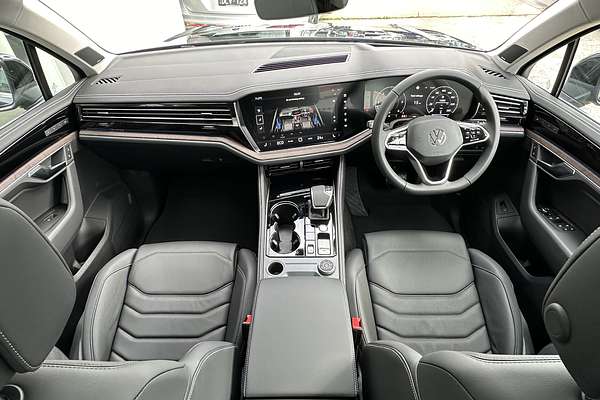 2024 Volkswagen Touareg 170TDI RC