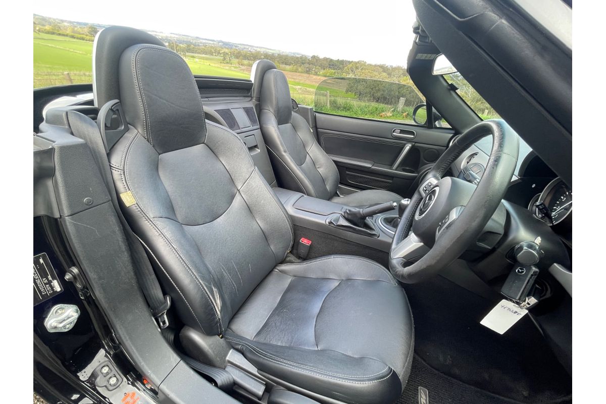 2010 Mazda MX-5 Roadster Coupe NC Series 2