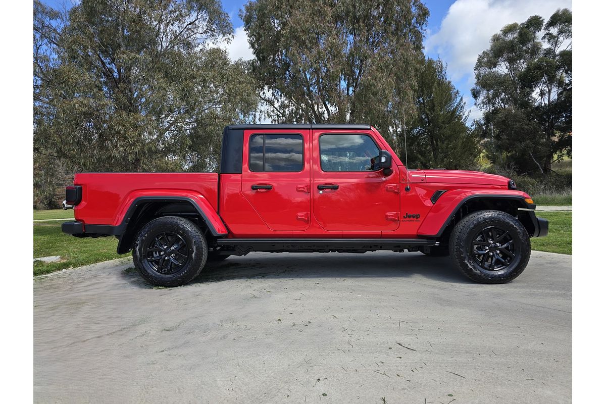 2022 Jeep Gladiator Night Eagle JT