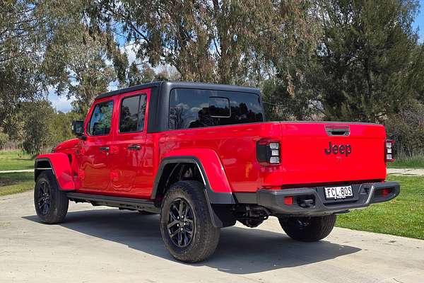 2022 Jeep Gladiator Night Eagle JT