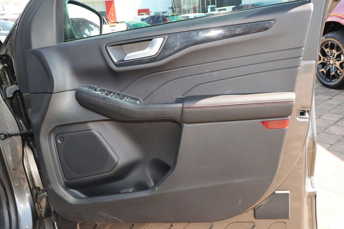 2023 Ford Escape ST-Line PHEV ZH