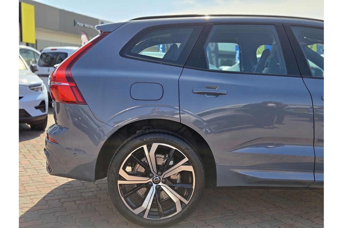 2023 Volvo XC60 Ultimate B6 Dark