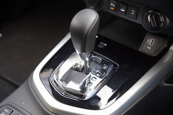 2023 Nissan Navara ST-X D23 4X4
