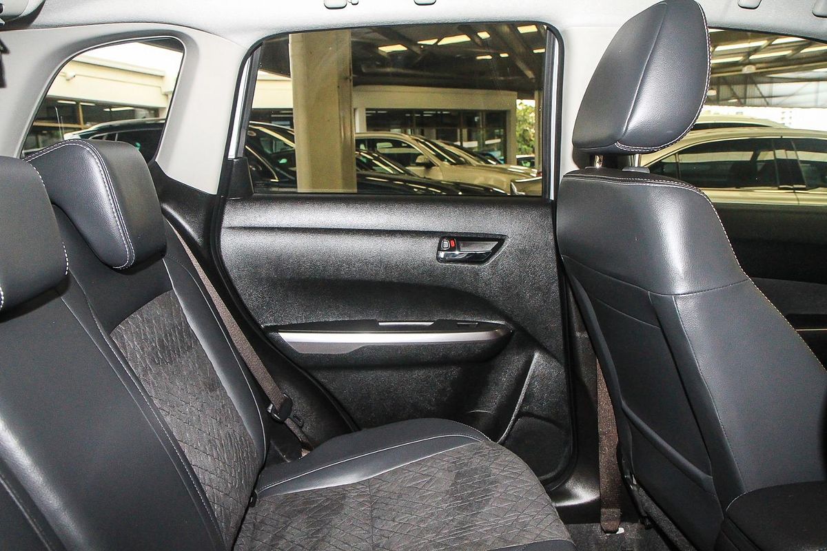 2023 Suzuki Vitara Turbo LY Series II