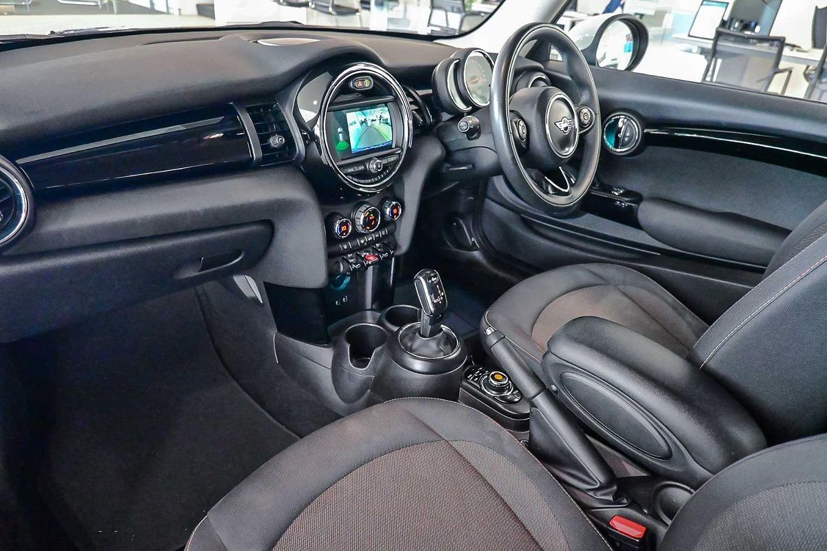 2019 MINI Hatch Cooper F56 LCI