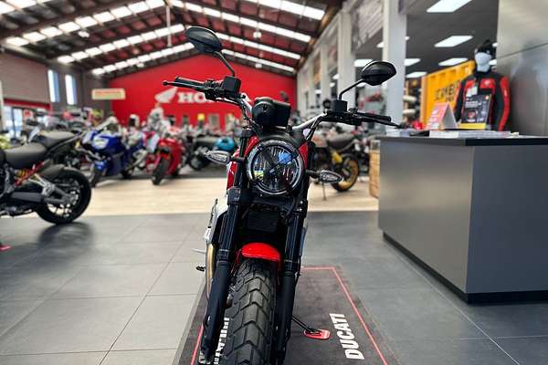 2024 Ducati SCRAMBLER ICON