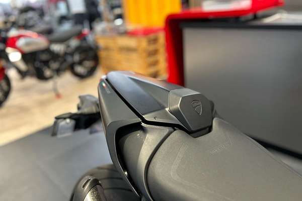2023 Ducati MONSTER 937+