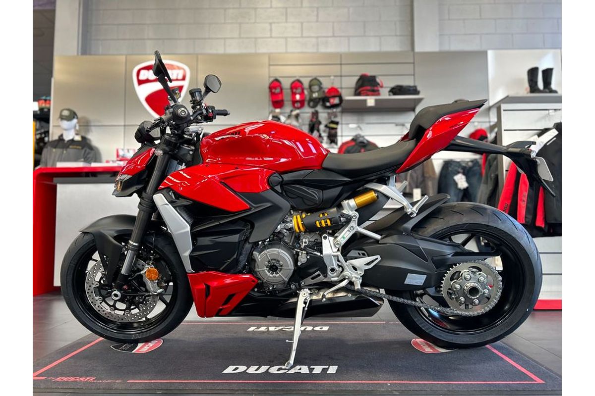 2024 Ducati STREETFIGHTER V2