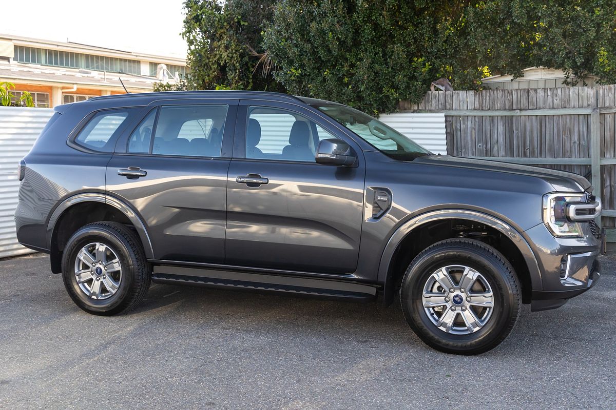 2022 Ford Everest Ambiente