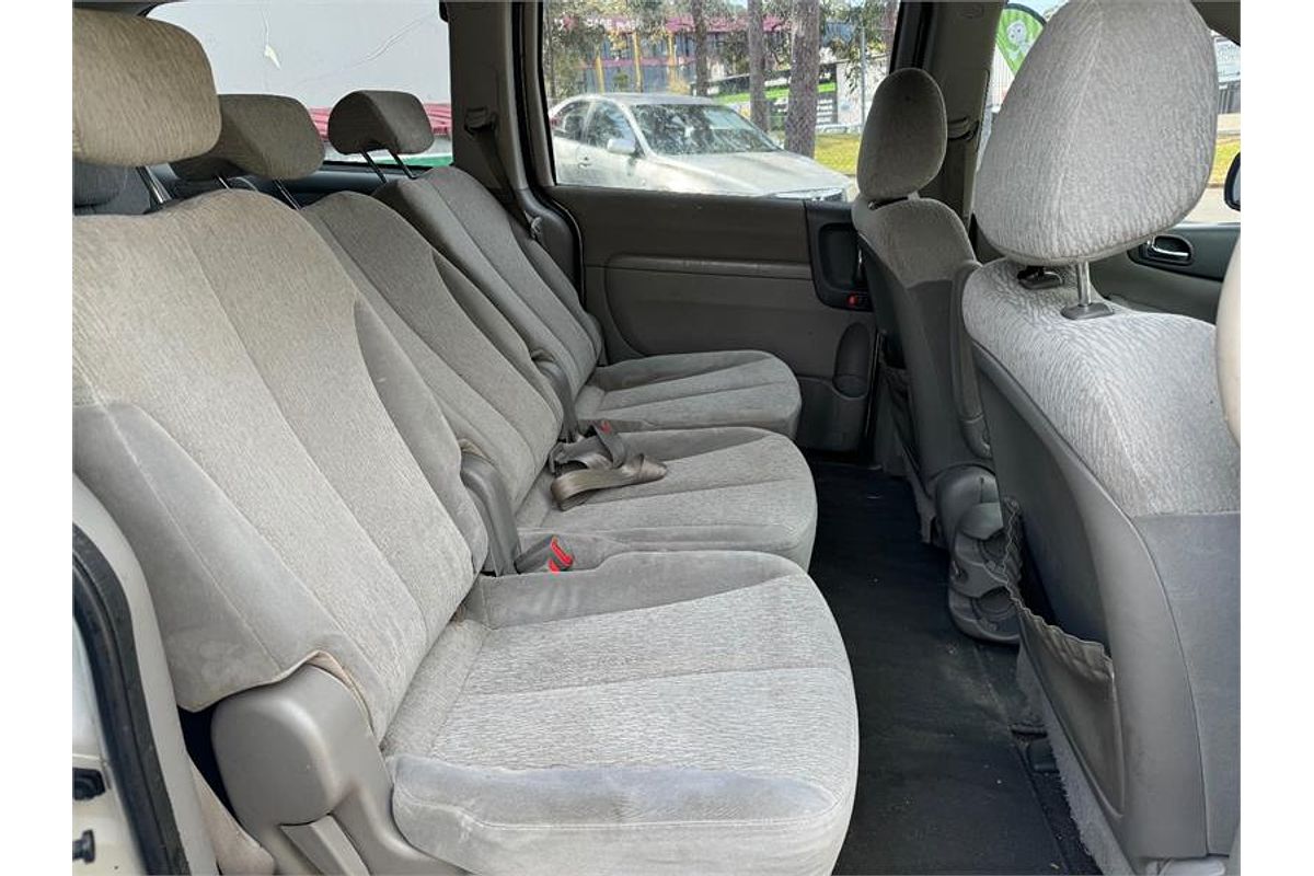 2011 Kia GRAND CARNIVAL Si VQ MY12