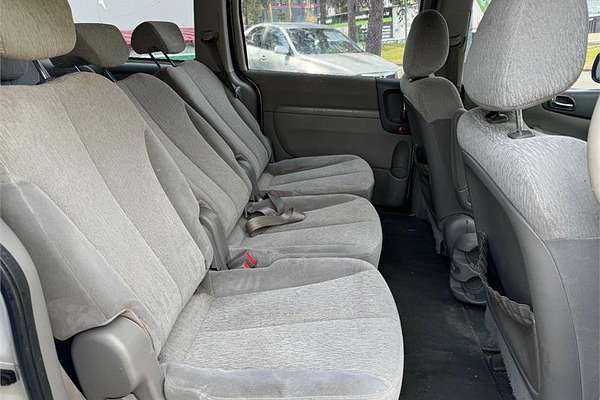 2011 Kia GRAND CARNIVAL Si VQ MY12