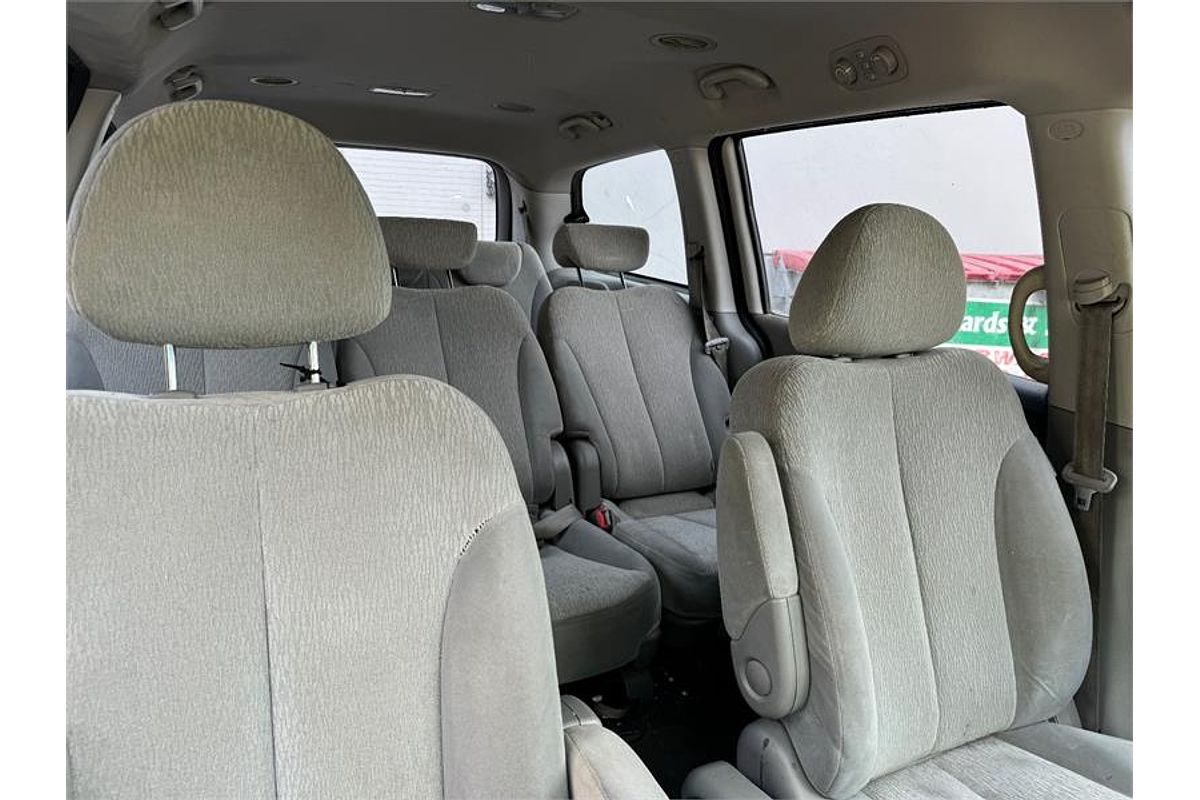 2011 Kia GRAND CARNIVAL Si VQ MY12