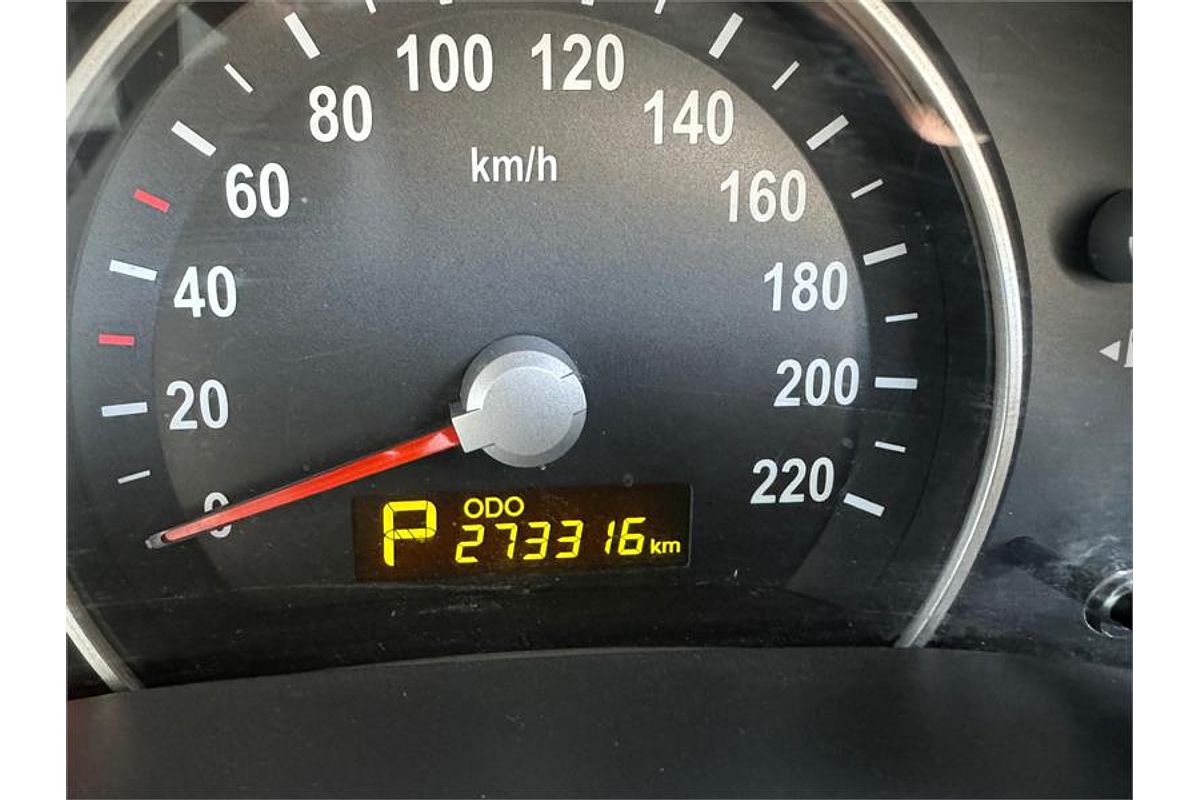 2011 Kia GRAND CARNIVAL Si VQ MY12