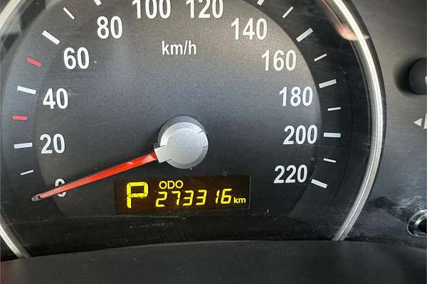 2011 Kia GRAND CARNIVAL Si VQ MY12