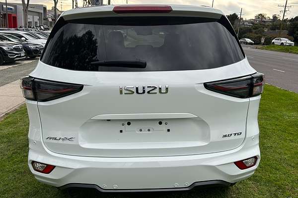 2024 Isuzu MU-X LS-T