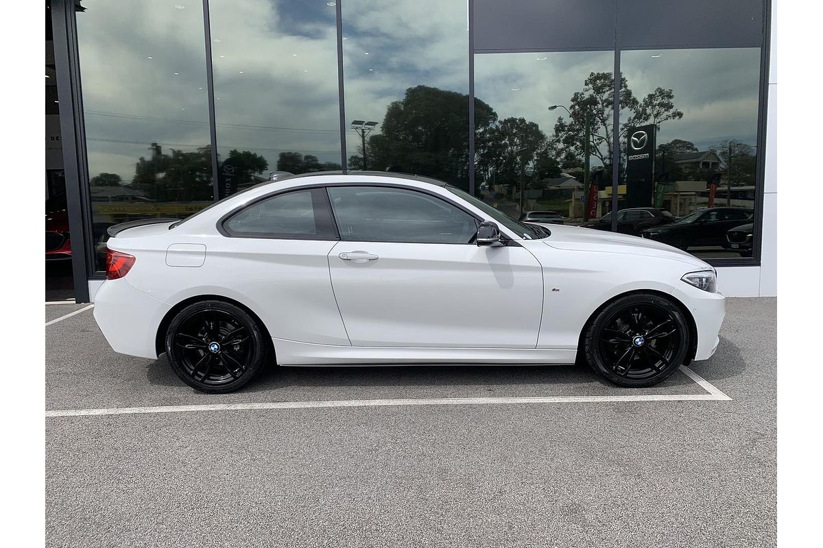 2014 BMW 2 Series 220i Sport Line F22