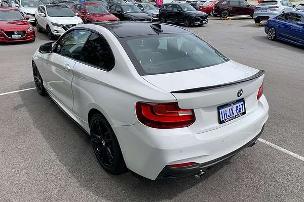 2014 BMW 2 Series 220i Sport Line F22