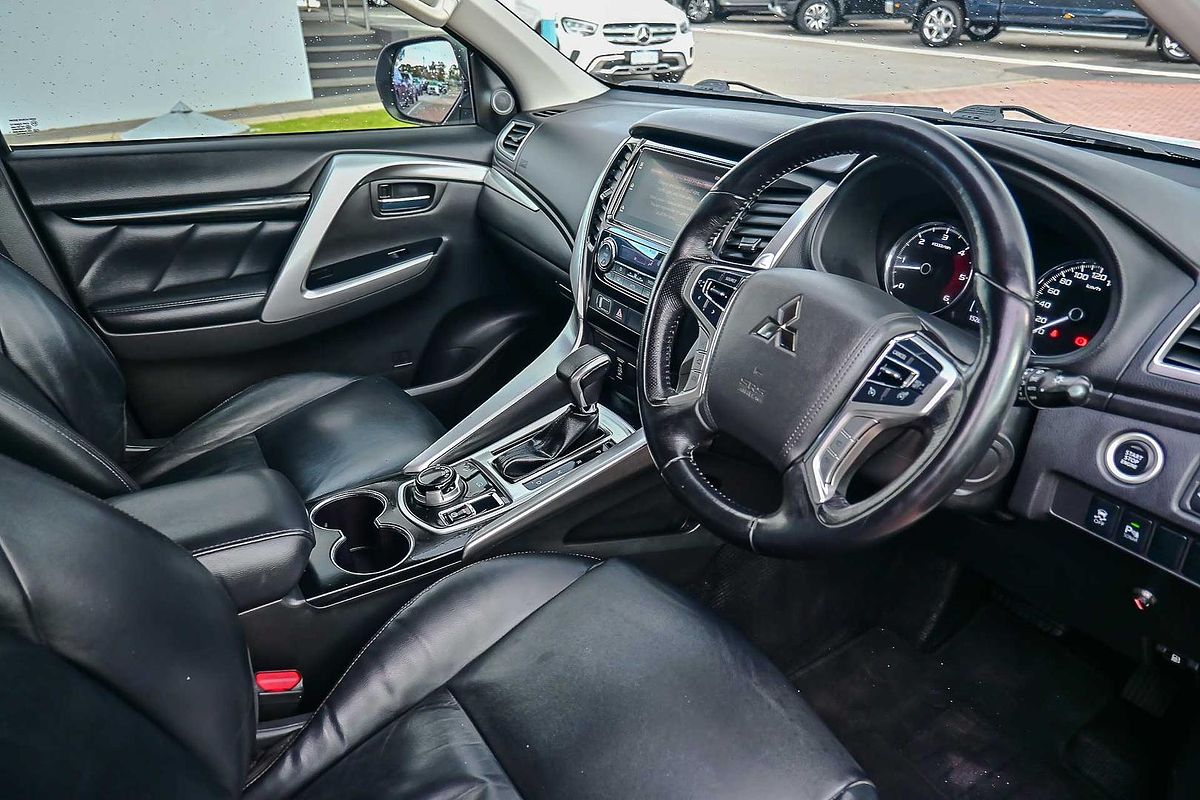 2016 Mitsubishi Pajero Sport GLS QE