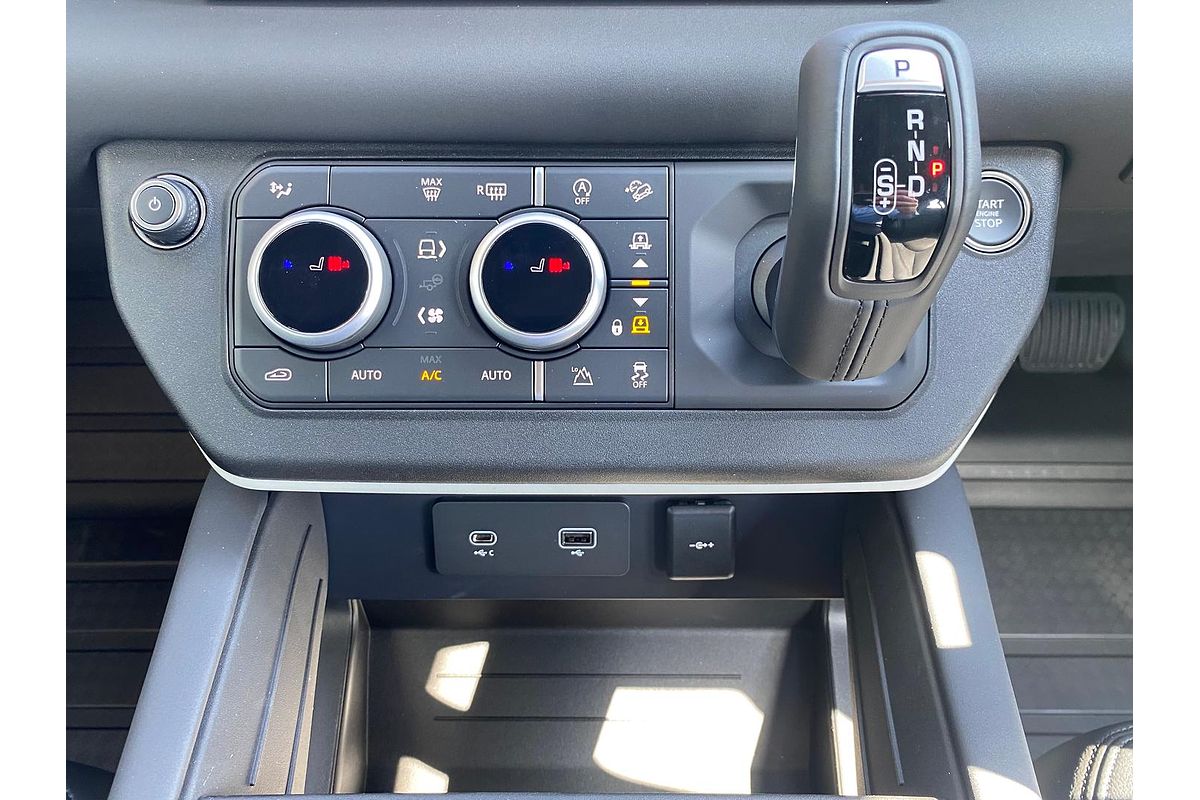 2024 Land Rover Defender 110 P300 S L663
