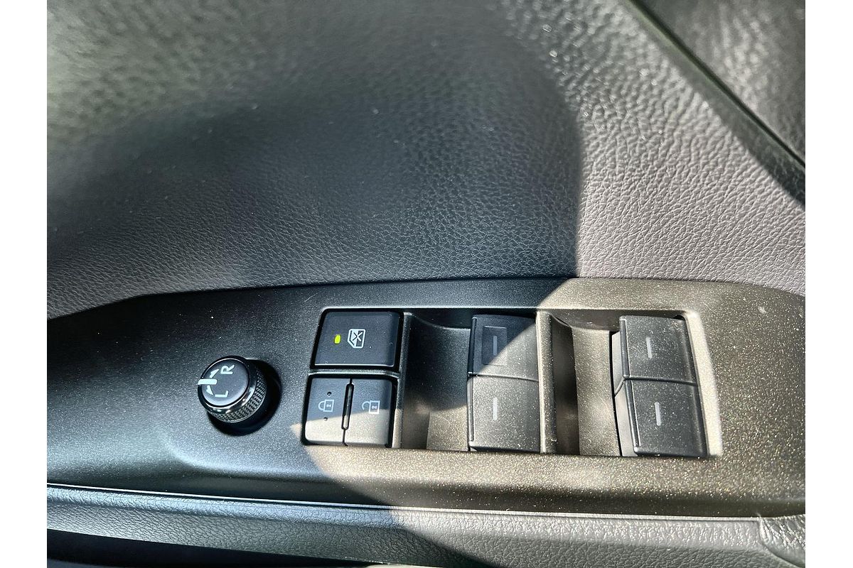 2021 Toyota Camry Ascent AXVH70R