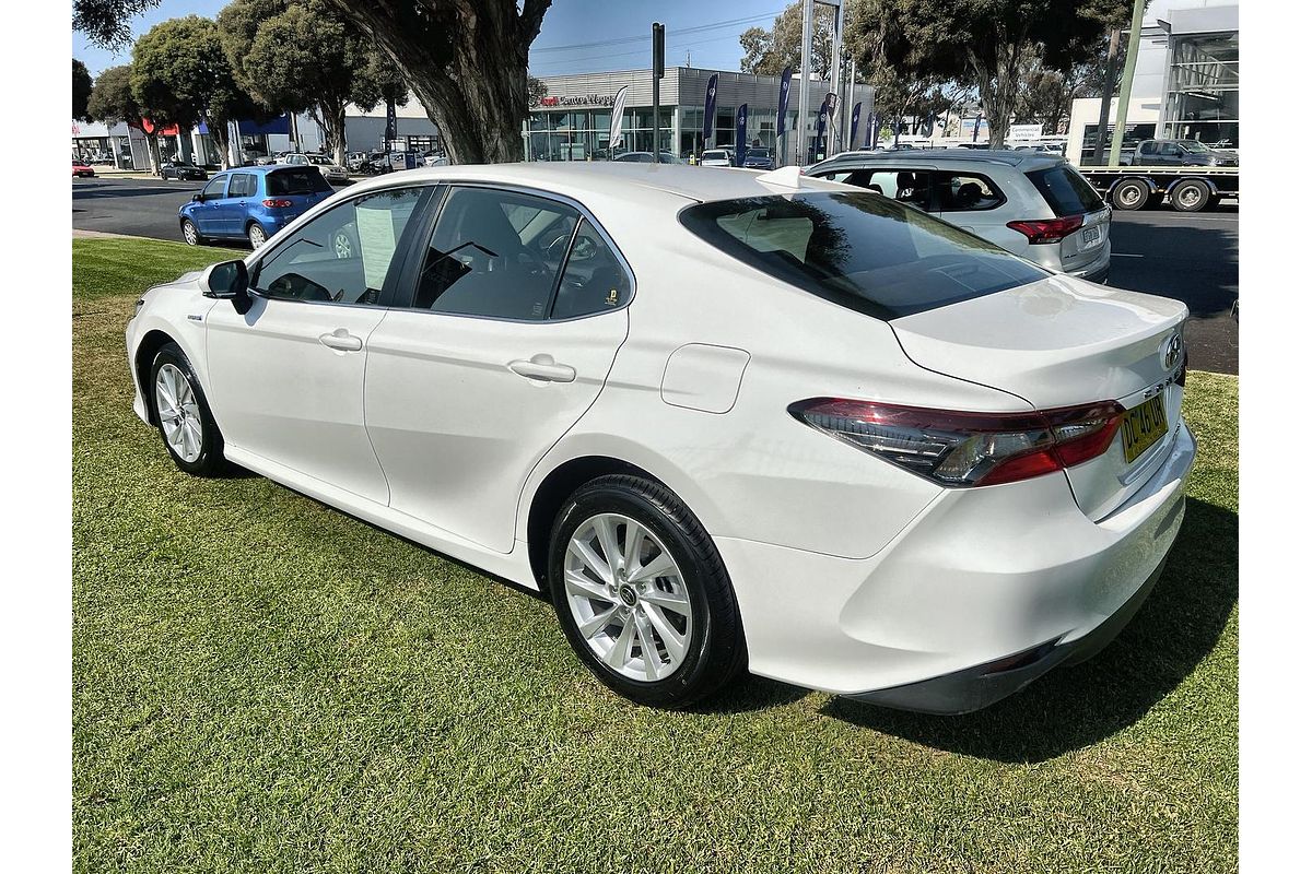 2021 Toyota Camry Ascent AXVH70R