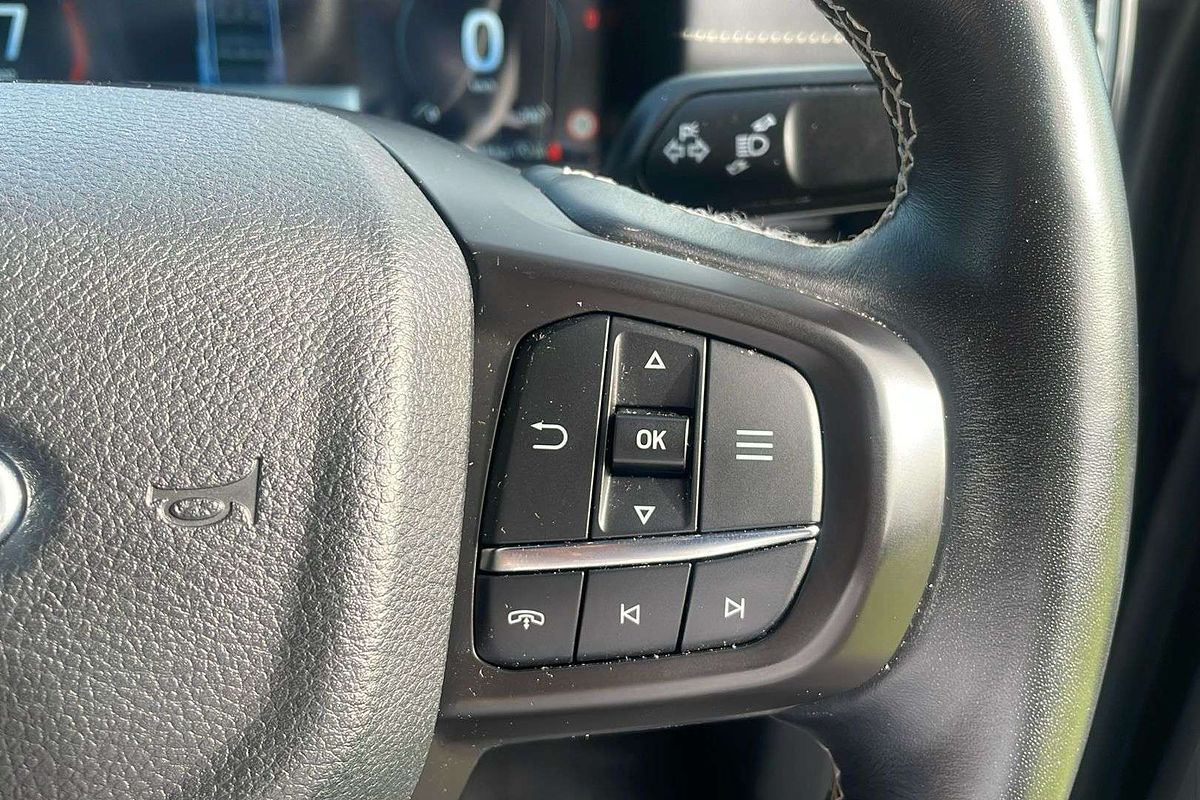 2022 Ford Everest Platinum