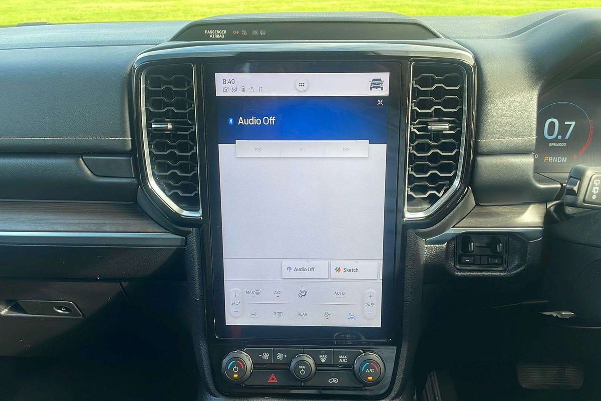 2022 Ford Everest Platinum