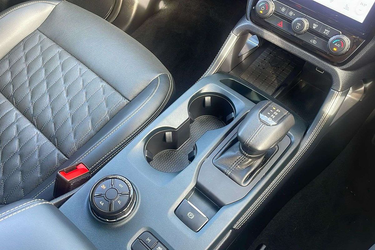 2022 Ford Everest Platinum