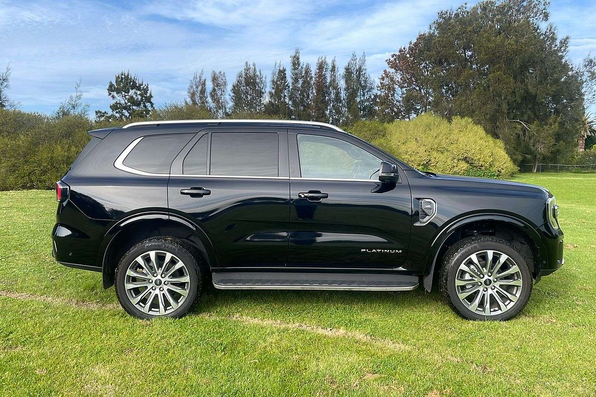 2022 Ford Everest Platinum