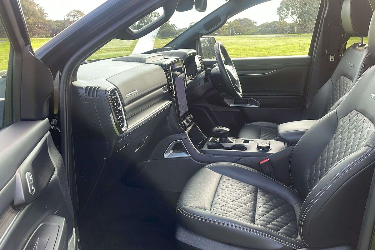 2022 Ford Everest Platinum