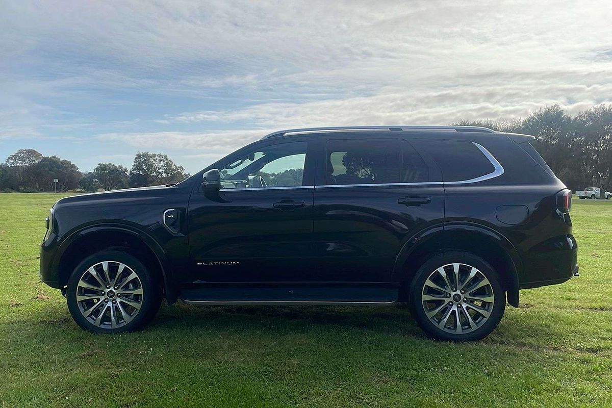 2022 Ford Everest Platinum