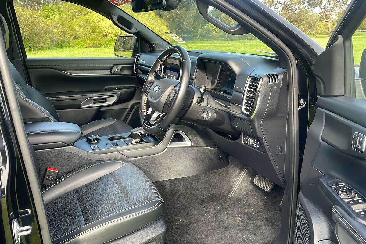 2022 Ford Everest Platinum
