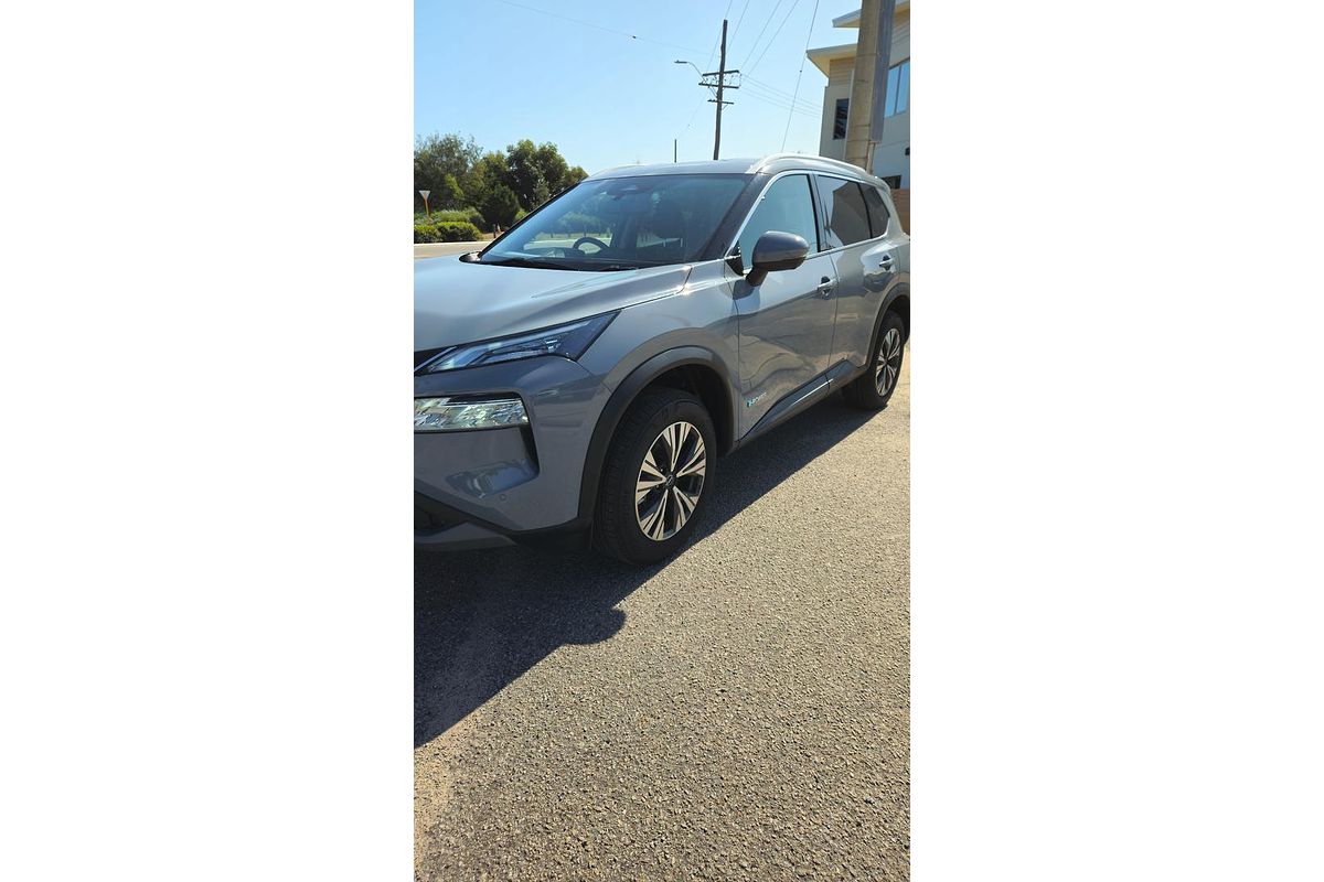2024 Nissan X-TRAIL ST-L e-POWER T33