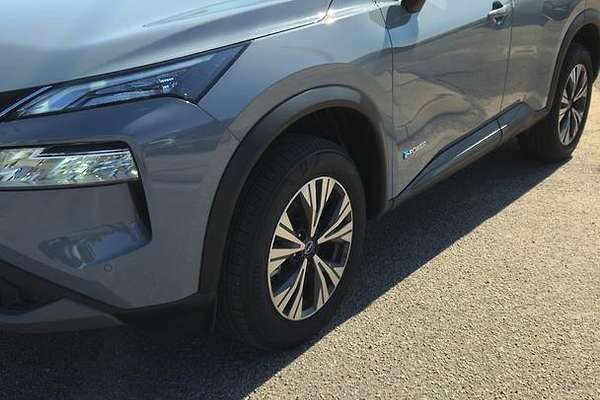 2024 Nissan X-TRAIL ST-L e-POWER T33