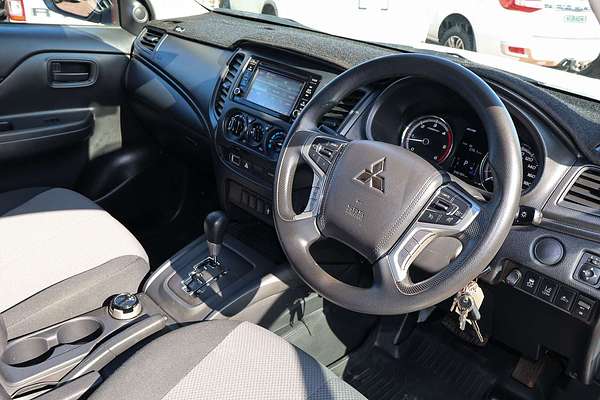 2021 Mitsubishi Triton GLX ADAS MR 4X4