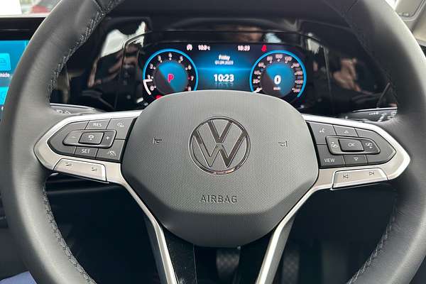 2024 Volkswagen Golf 110TSI Life 8