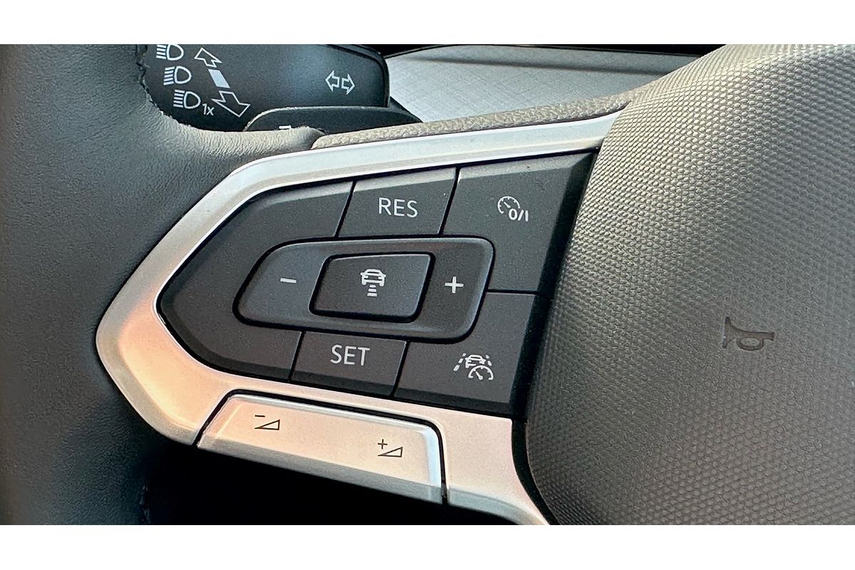 2024 Volkswagen Golf 110TSI Life 8
