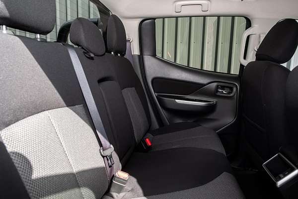 2023 Mitsubishi Triton GLS MR 4X4