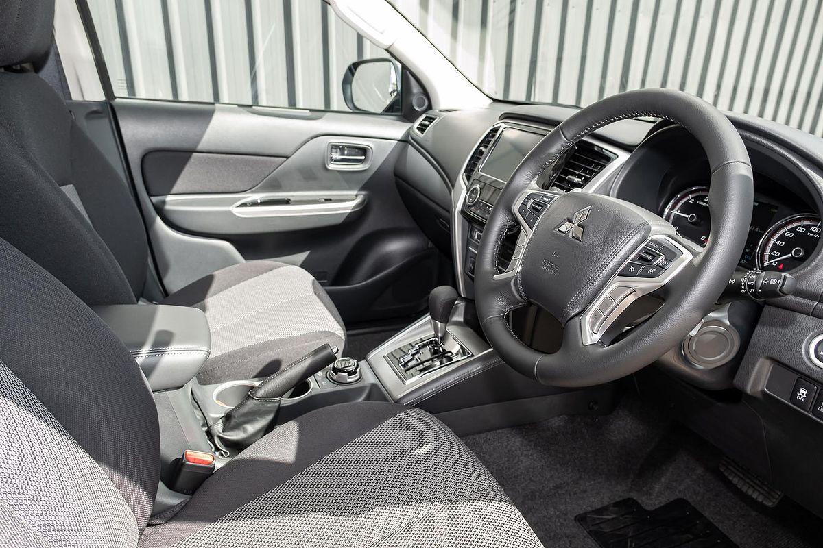 2023 Mitsubishi Triton GLS MR 4X4