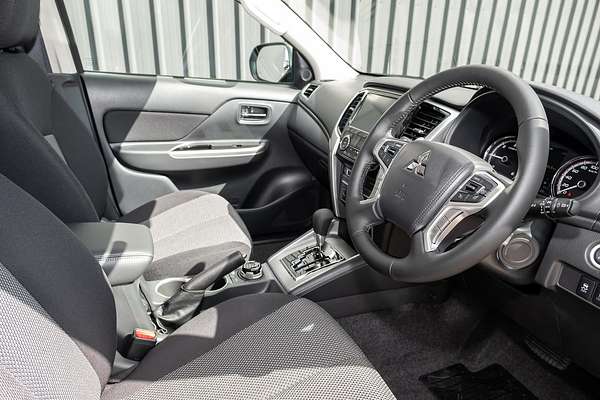 2023 Mitsubishi Triton GLS MR 4X4
