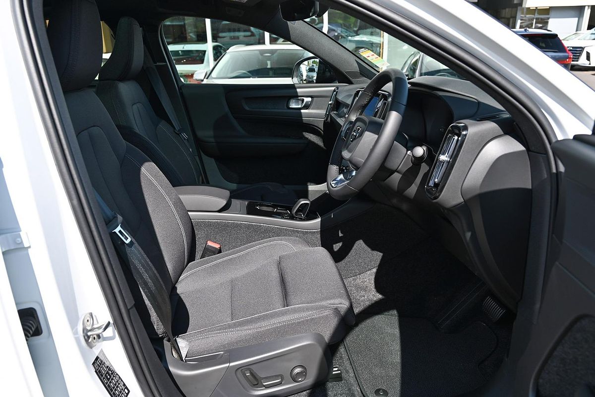 2024 Volvo C40 Recharge