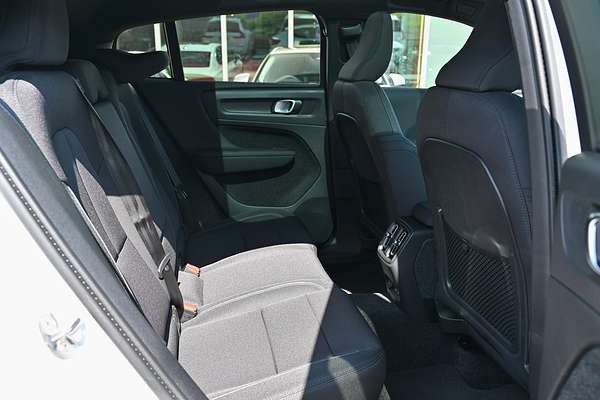 2024 Volvo C40 Recharge