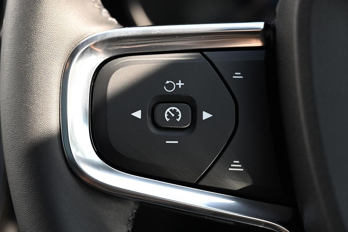 2024 Volvo C40 Recharge