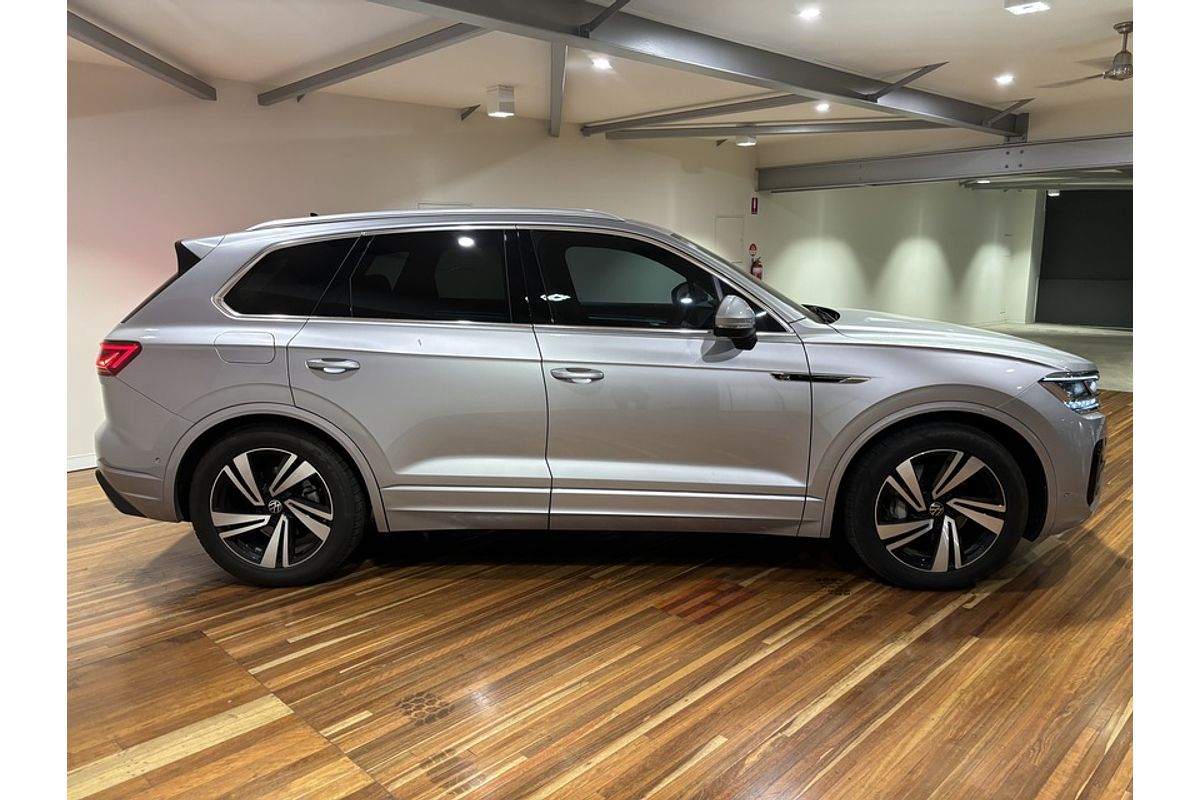 2022 Volkswagen Touareg 210TDI R-Line CR