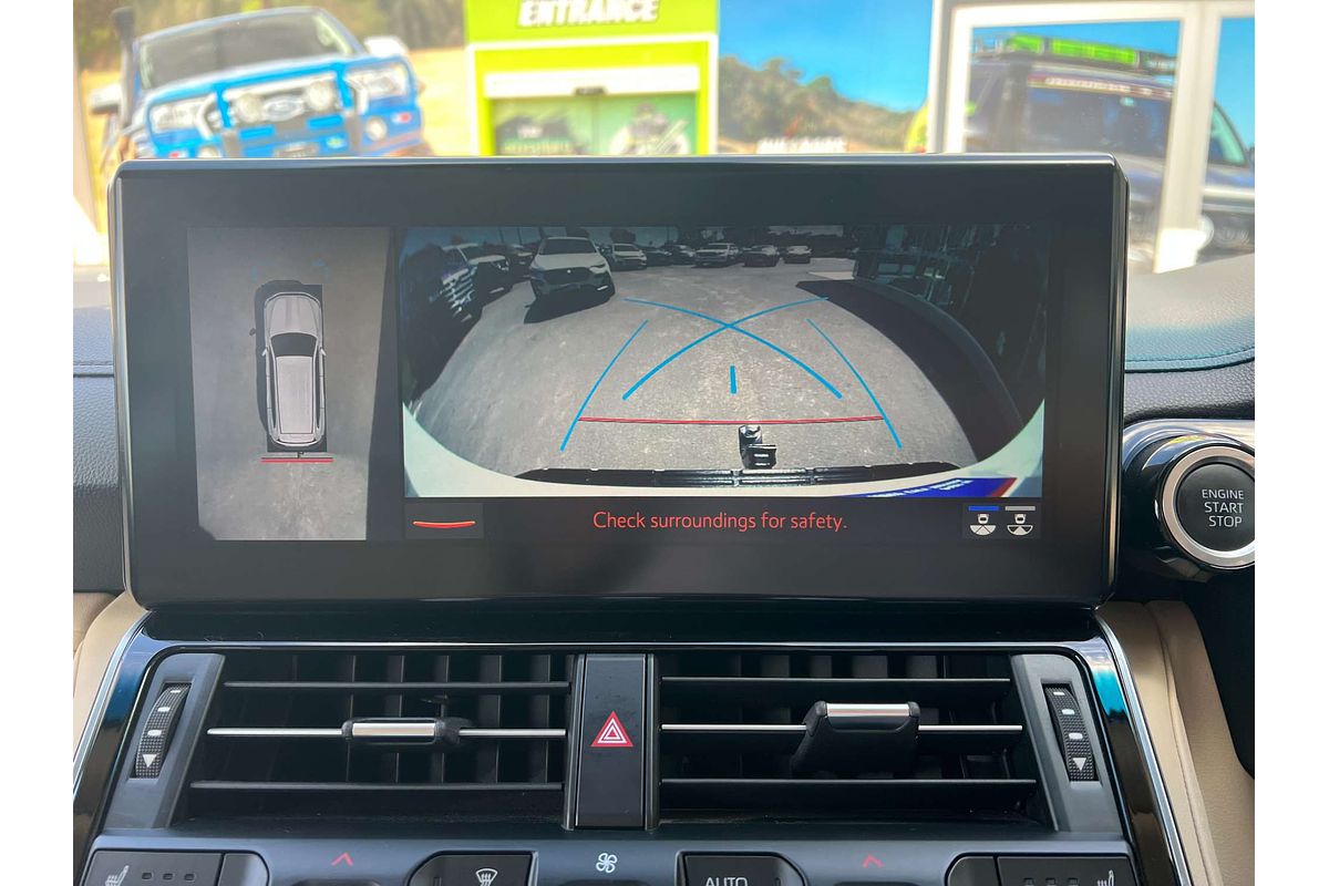 2022 Toyota Landcruiser VX in PEARL WHITE Used SUV Gladstone QLD