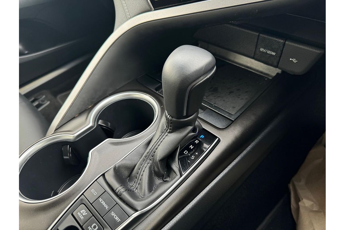 2023 Toyota Camry SX AXVH70R