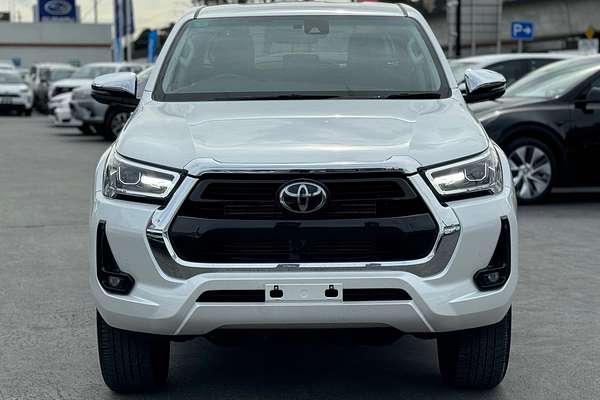 2023 Toyota Hilux SR5 GUN126R 4X4